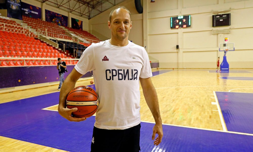 „Kakvu poruku šaljemo našim mladim košarkašima?!“ – Rakočević o Topiću i Vukčeviću