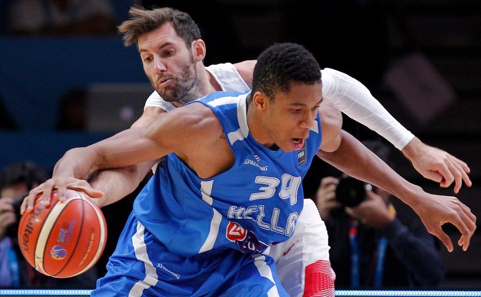 GROM IZ VEDRA NEBA Braća Adetokunbo zbog oca kupili deonice fudbalskog kluba, evo i kog…