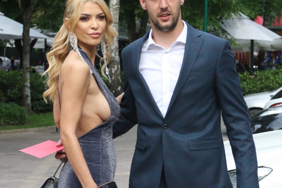 SNEŽANA BORJAN OPLELA PO TERZIĆU Prestanite da omalovažavate Milana, tako se ne ponašaju šampioni! Ko gine za Zvezdu, oteraju ga telefonom!