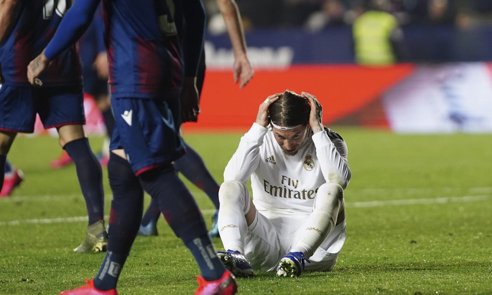 Nekadašnji kapiten Reala zapevao i ne ide mu baš najbolje… Ali, ne samo na tom planu (VIDEO)