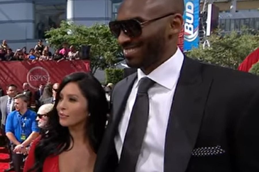 SNIMALI POLICAJCI I VATROGASCI Ogromna odšteta pokojnoj supruzi Kobija Brajanta zbog objavljenih fotografija sa mesta nesreće