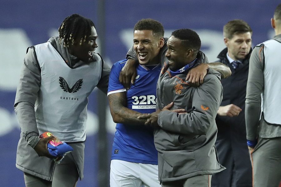 Okačio kopačke o klin! Napadač završio bogatu karijeru