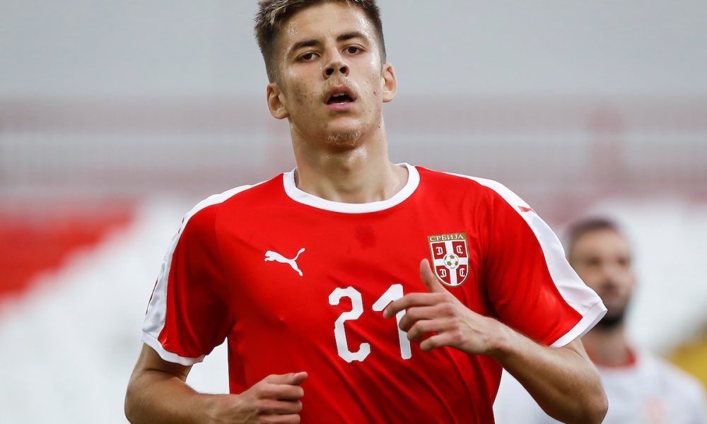 Nekadašnji fudbaler Zvezde i Mančester sitija se preselio u Francusku, klub mu poslao poruku na srpskom (VIDEO)