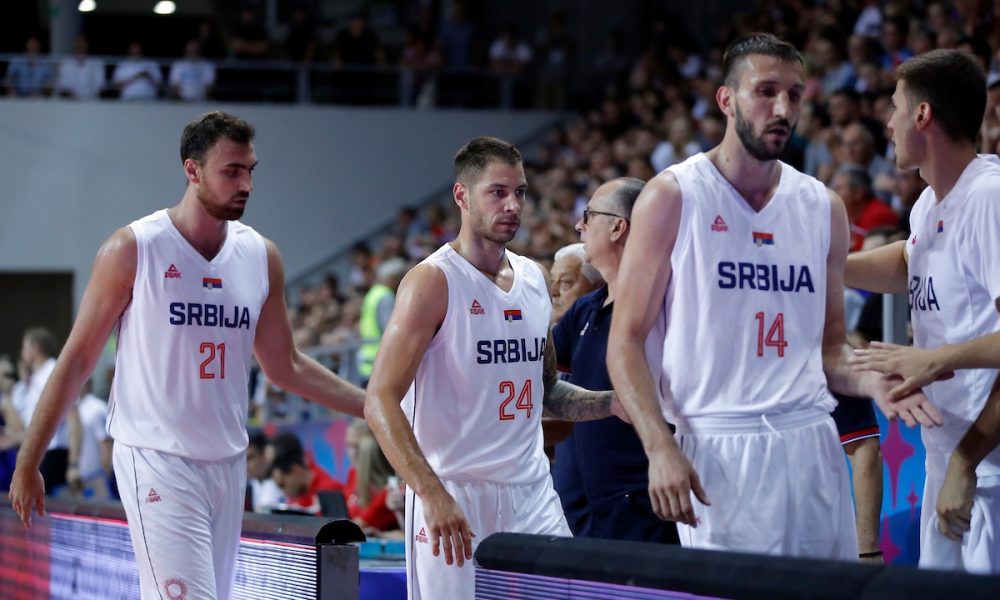 NAŠI IGRAČI BEZ UGOVORA Bogata „pijaca“ za Zvezdu i Partizan, samo da neko treći ne bude brži…