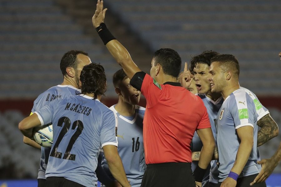 PROBLEM ZA URUGVAJ Štoper neizvestan za igranje na Mundijalu