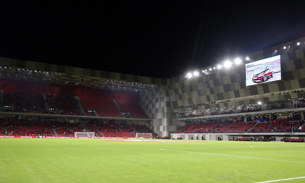 Albanci napravili skandal! Pogledajte srpsku zastavu koju su okačili (VIDEO)