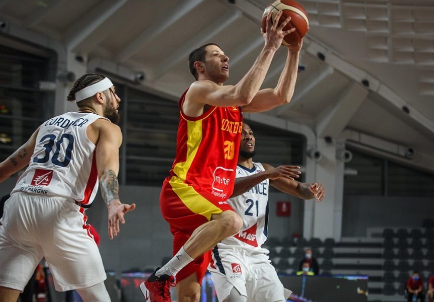 KVALIFIKACIJE ZA EP Crna Gora pala na severu, ali prošla bez problema