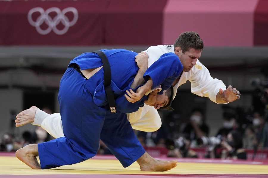 NEZABELEŽENO! Srpski sportista suspendovan zato što se krstio na Igrama u Parizu!?