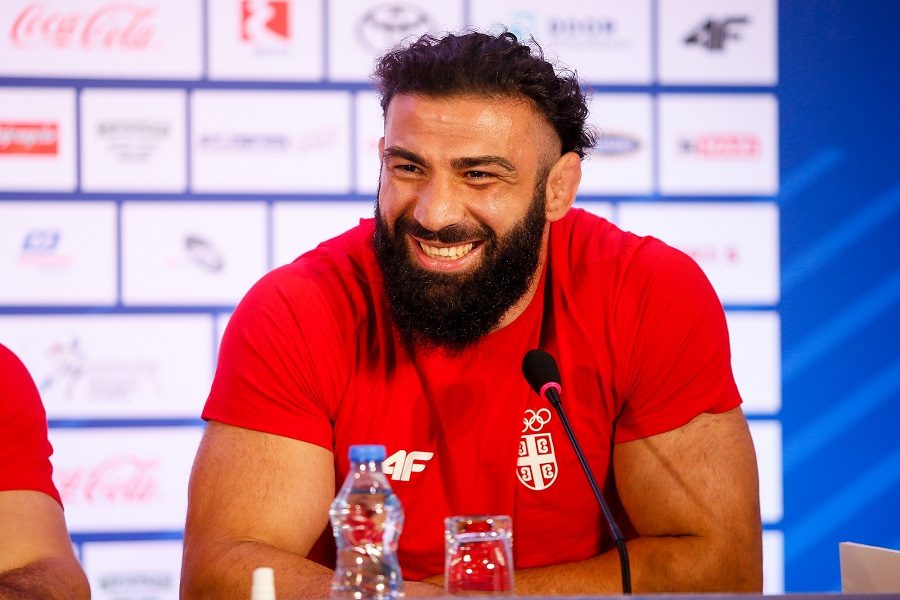 RVANJE Kadžaja zaustavljen u prvom kolu