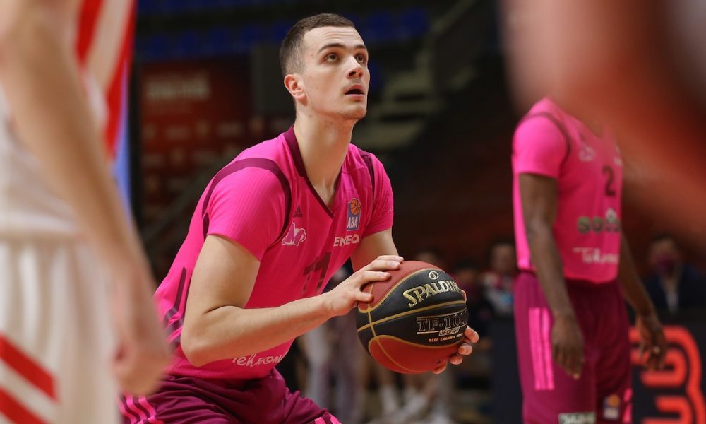 ZVEZDINA PONOĆNA BOMBA Crveno-beli dovode igrača iz Čikago Bulsa!