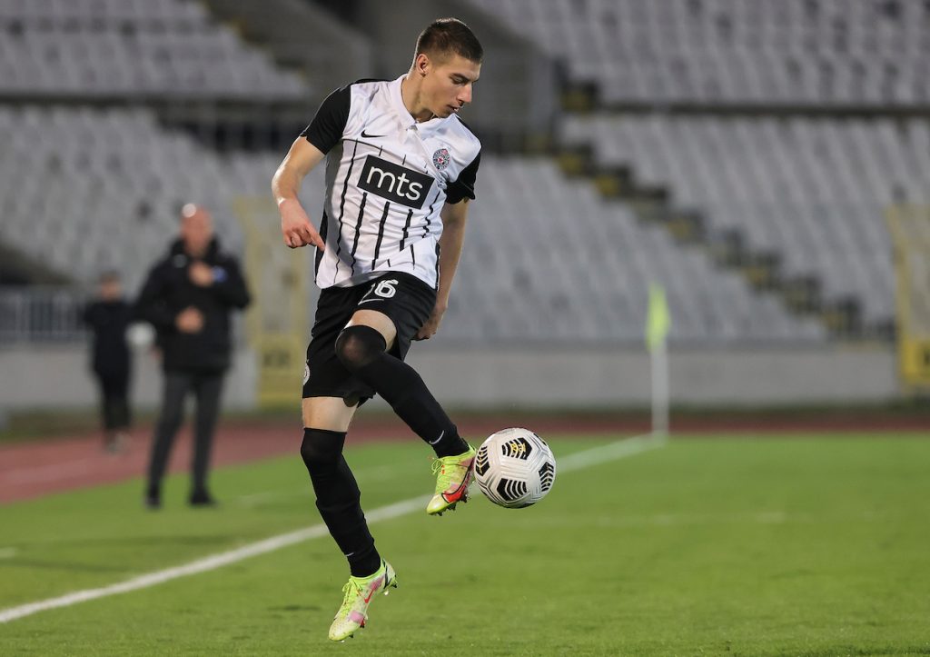 JAKA KONKURENCIJA Mladi fudbaler napustio Partizan