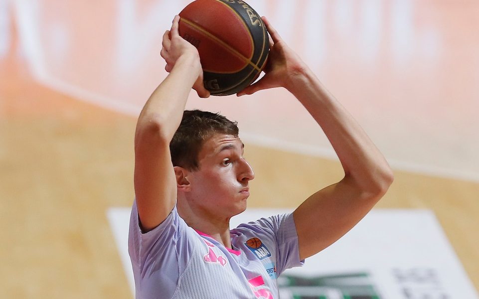 JA SAM NIKOLA JOVIĆ, NE NIKOLA JOKIĆ Srbin se na interesantan način predstavio Amerima uoči NBA drafta (VIDEO)