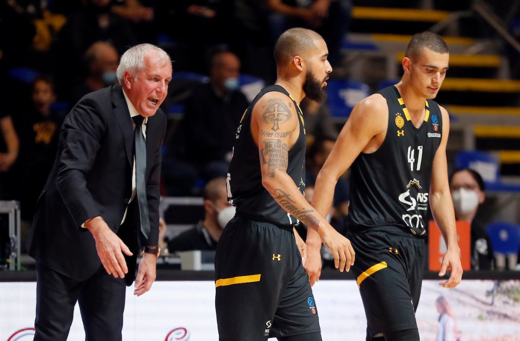 Baš loš Partizan zaleđen na izletu u Tursku