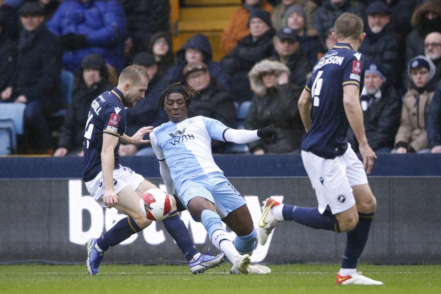 FA KUP Palasu mali gradski derbi, Barnli se obrukao, Fulam bolji u produžetku