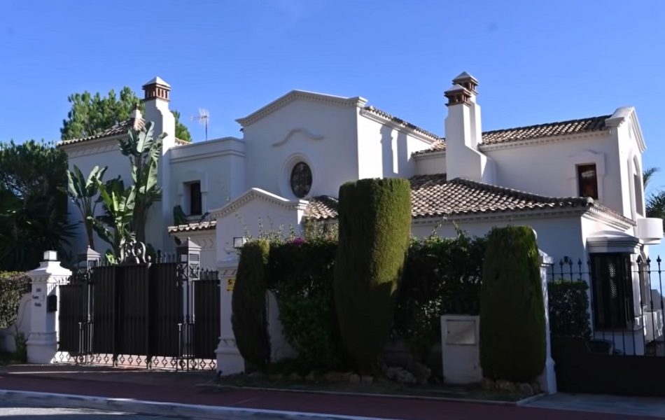 BOLI GLAVA OD LUKSUZA Zavirite u Đokovićevu vilu od 10 miliona evra! (FOTO+VIDEO)