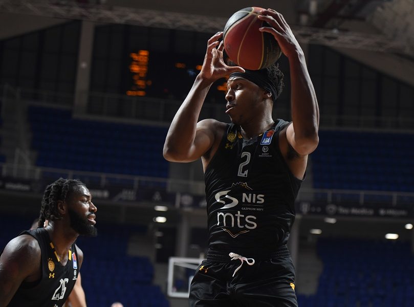 LEDEJ PRELOMIO Partizan pobedio „studente“ u Podgorici