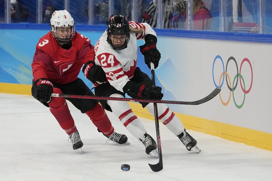 BEZ IZNENAĐENJA Hokejašice Kanade i SAD u finalu