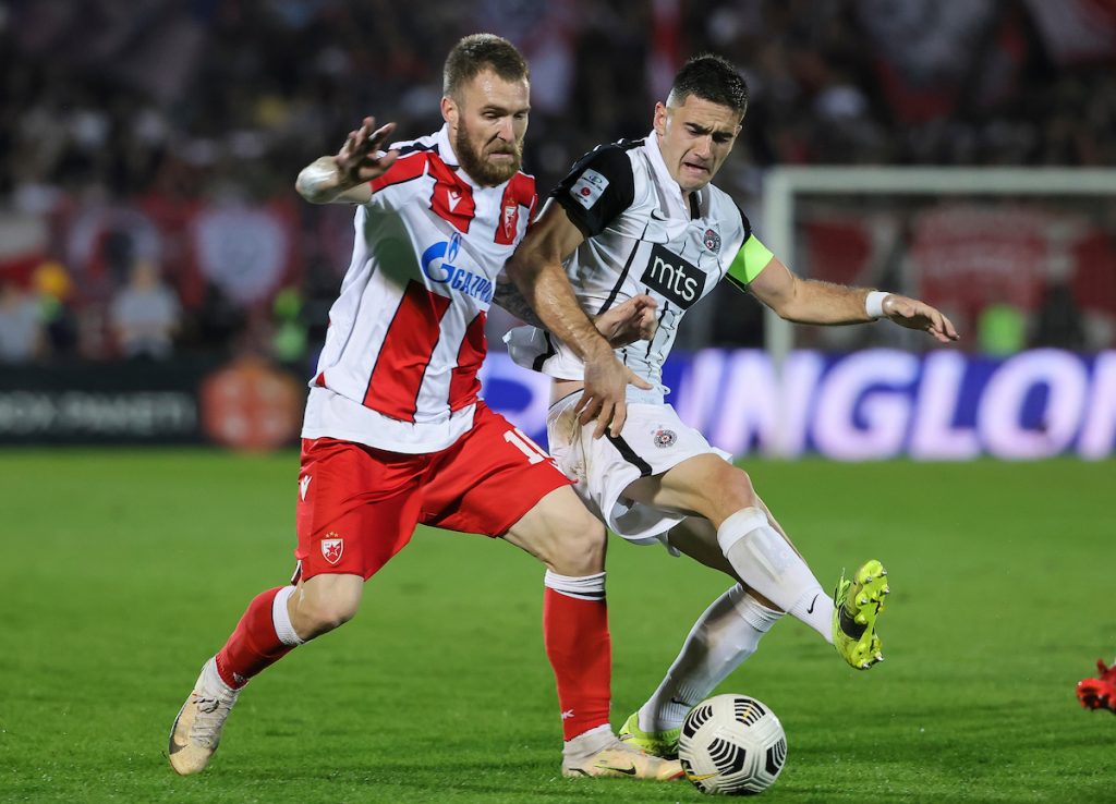 „BOMBAAAAA“! Katai „probušio“ mrežu – Zvezda vodi sa 2:0 na poluvremenu (VIDEO)