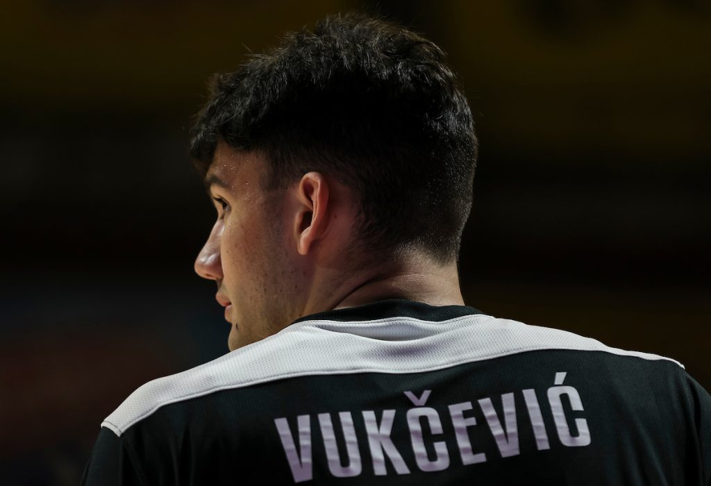 Debitovao Tristan Vukčević! Grobari ovacijama pozdravili novo pojačanje (VIDEO)