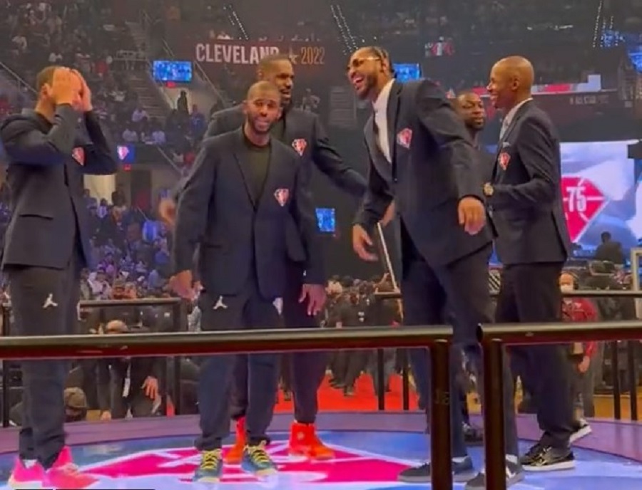 OVO SAMO ON SME Pogledajte kako se bivša zvezda obukla za NBA Ol-star… Kari se hvatao za glavu! (VIDEO)