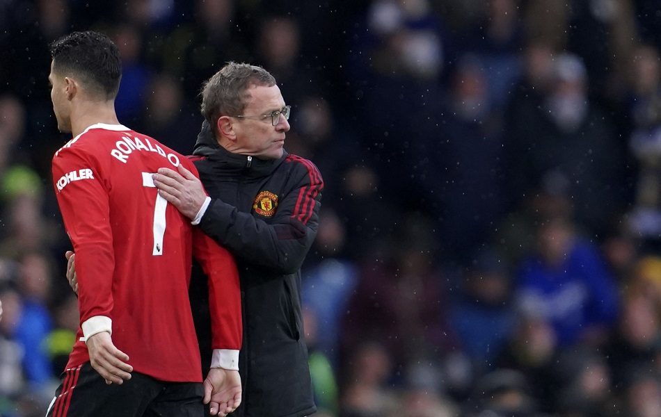 OKRENULI MU LEĐA Navijači Junajteda se izjasnili: Ronaldo, odlazi!