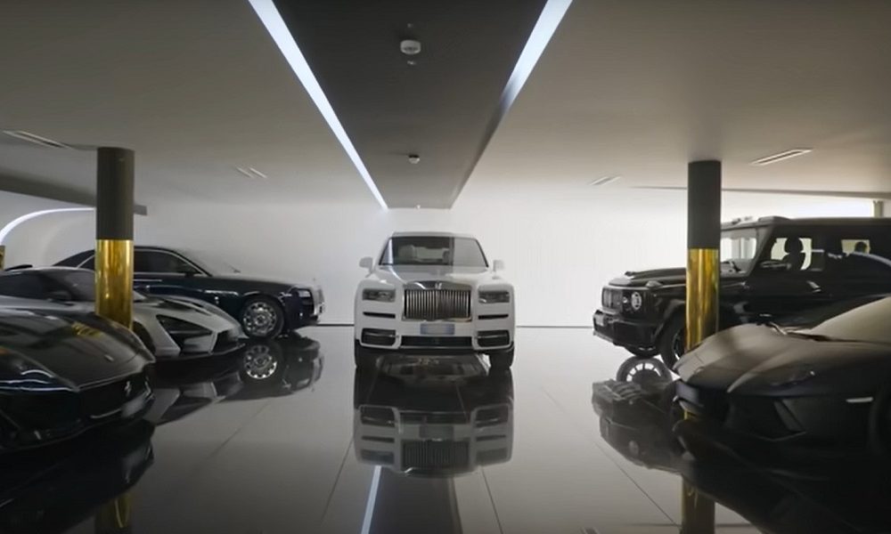 BLAGO NA ČETIRI TOČKA Georgina sve snimila… Najskuplji Ronaldov automobil vredi 2.000.000 evra! (VIDEO)