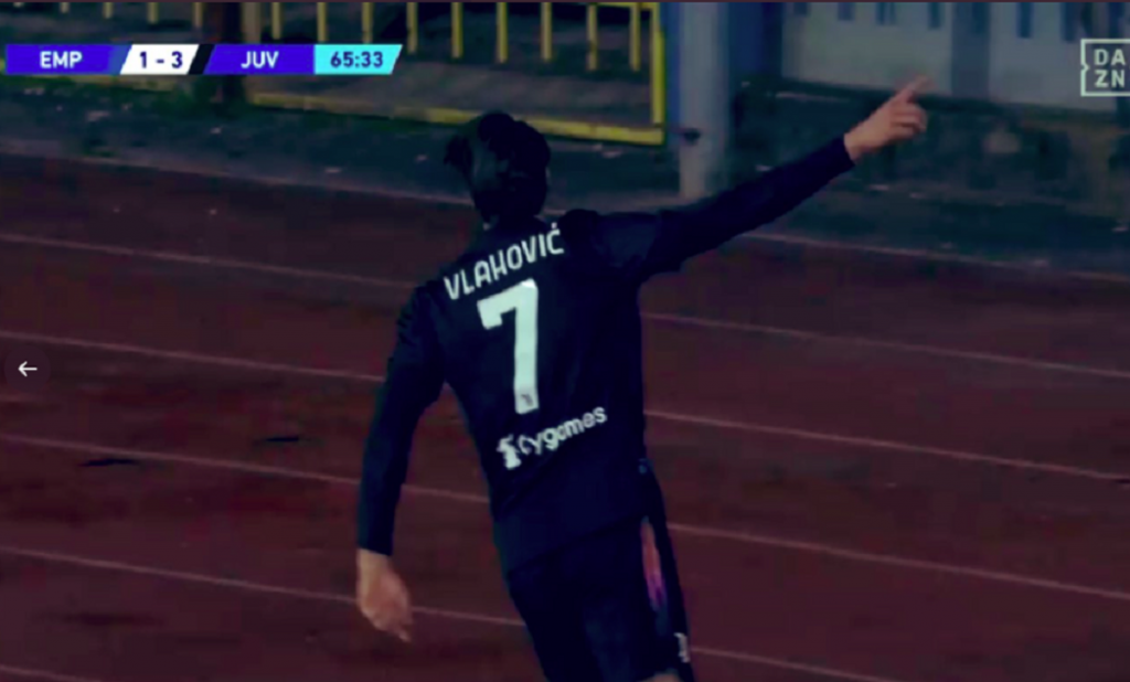 ŠTA RADI OVAJ ČOVEK?! Prijem lopte za fudbalske udžbenike i lob desnom nogom da Alegri bude kompletno zadovoljan (VIDEO)