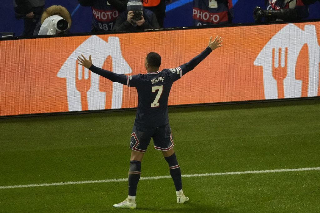 ZOV NOVCA Čelnici „svetaca“ nestvarnom platom „mame“ Mbapea da ostane