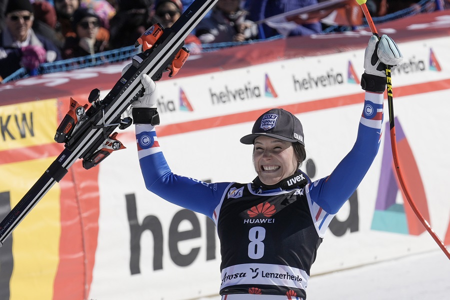 Francuskinja Miradoli pobednica pretposlednjeg superveleslaloma sezone, Brinjone osvojila mali Kristalni globus