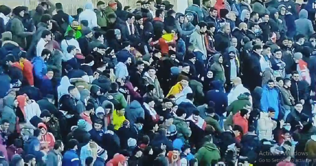 HAOS! Liban je mogao do baraža, ali Sirija nije dala! Domaći navijači u trku napustili stadion kako bi jurili sudije i goste! (VIDEO)