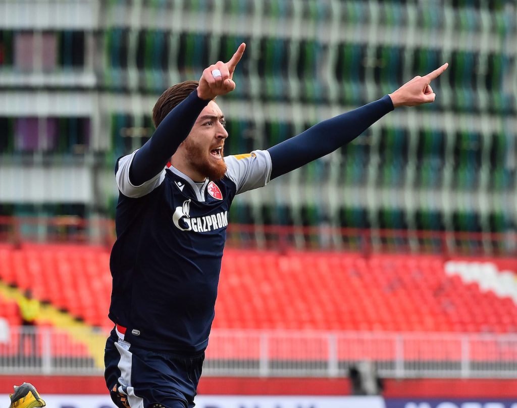 SAZNAJEMO Dva kluba u ofanzivi na Pavkova!