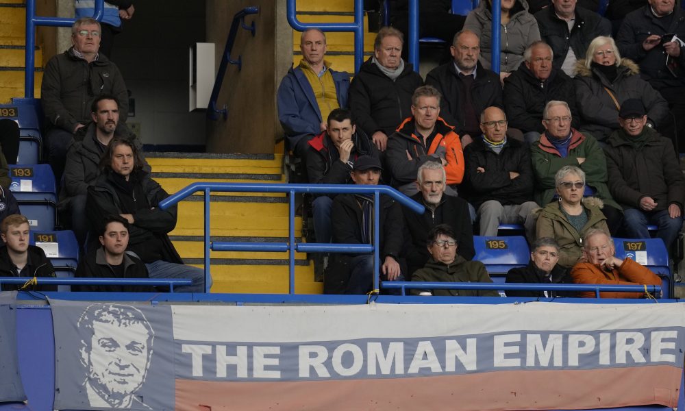 Roman Abramovič neprepoznatljiv! (VIDEO)