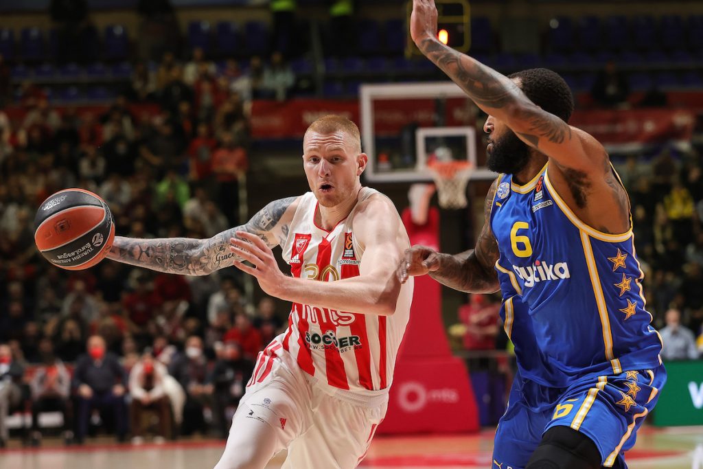 POLUVREME Zvezda nije na pravi način nagradila dobru igru!