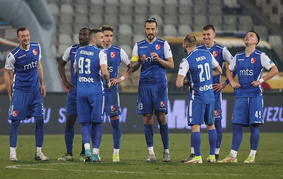 NIŠLIJE GRABE KA EVROPI Radnički se popeo na četvrto mesto na tabeli