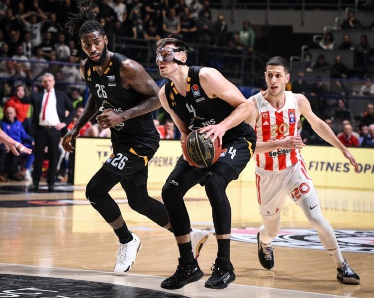 Avramović partijom karijere razbio Zvezdu u krcatom Pioniru!