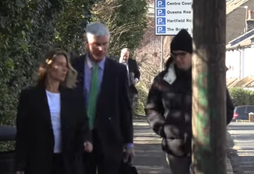 PODIVLJAO Nekadašnji fudbaler Sitija popio pet flaša vina, pa nogom udario suprugu!