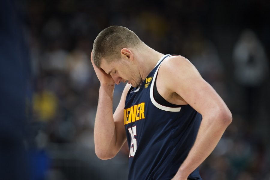 JOKIĆ MEČ ZAVRŠIO KRVAVOG OKA Meloun: Kada mu vidite braću jasno je da je navikao da igra u takvim uslovima (FOTO)