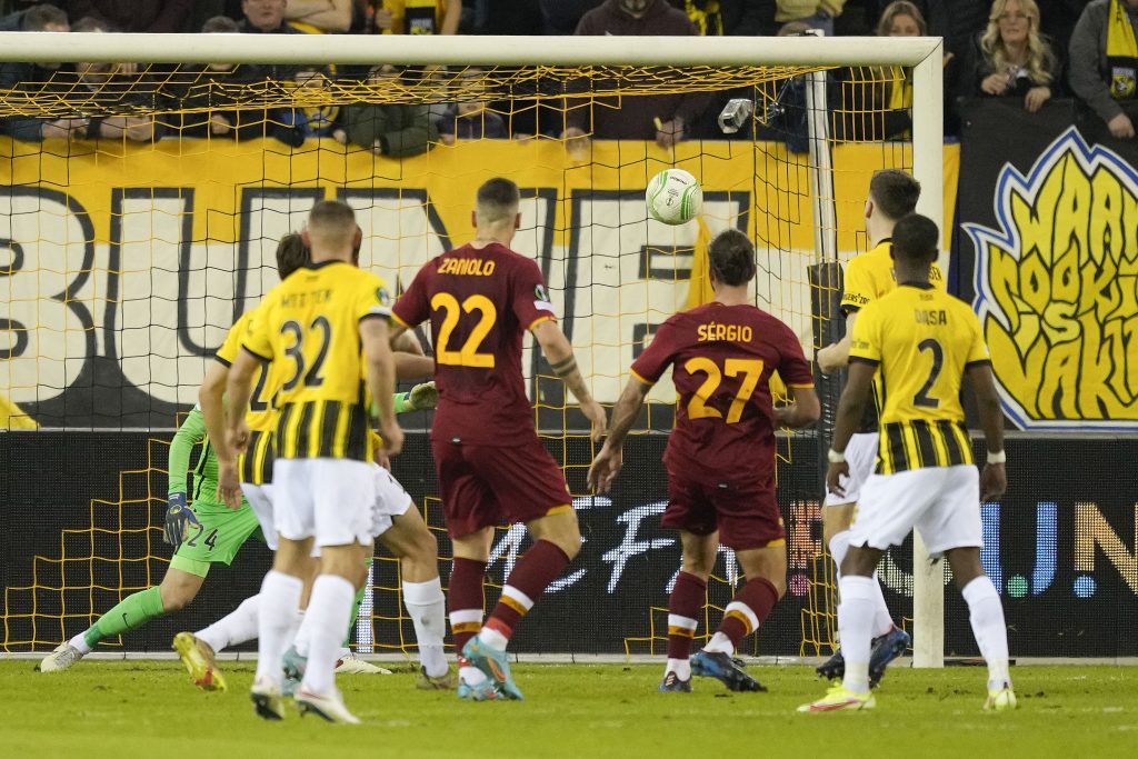 LIGA KONFERENCIJE Roma slavila u Holandiji, PAOK pobedio za srpske klubove