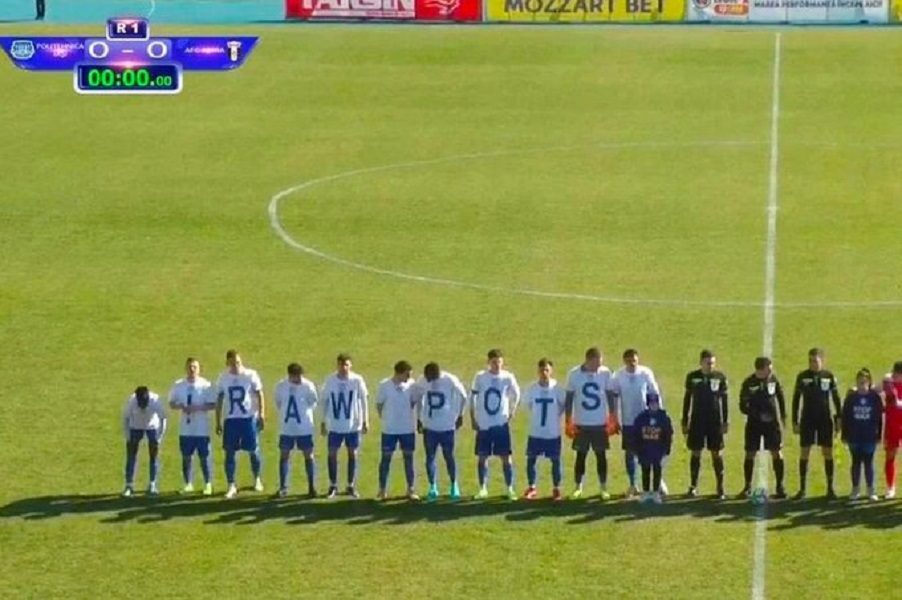 Hteli da pošalju antiratnu poruku, pa postali hit dana (FOTO)