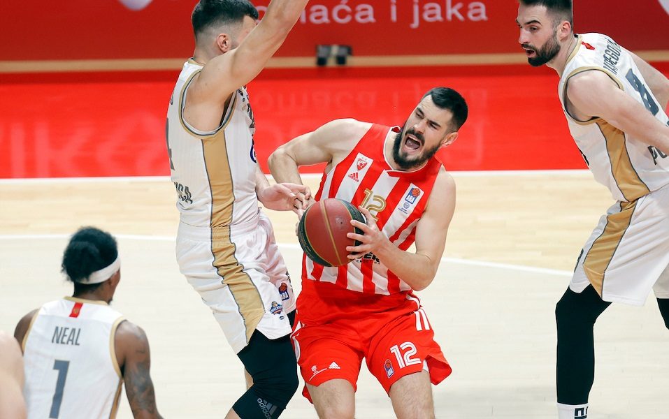 IGRANJE SA ŽIVCIMA NAVIJAČA Zvezda ubedljivo vodila protiv „studenata“, pa se kockala