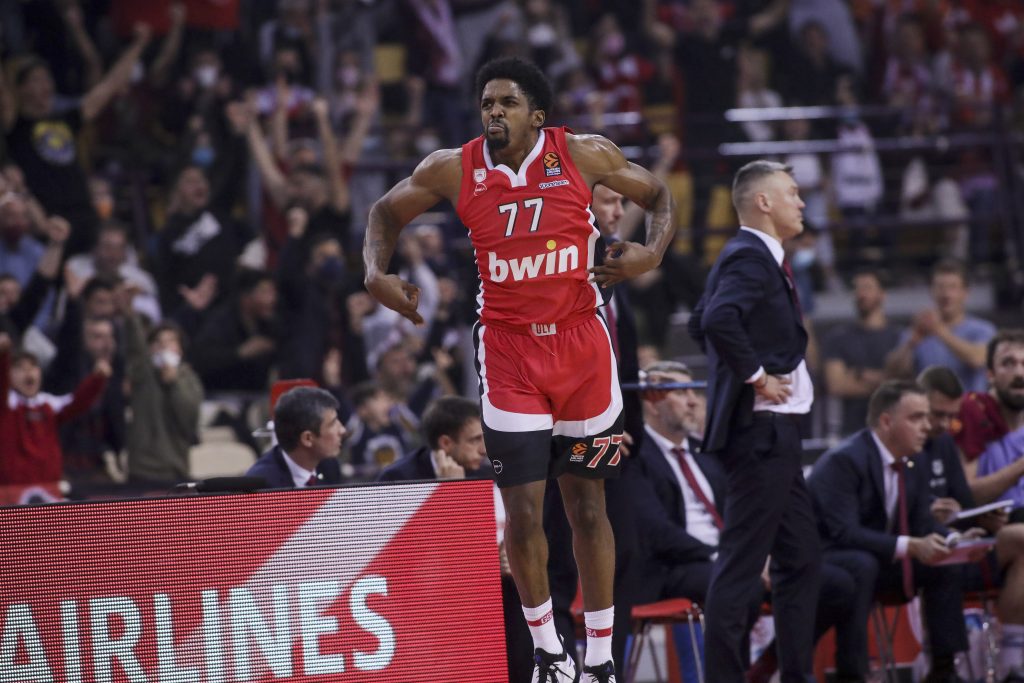 Mekisik srušio Real, ali njegova supruga je bila u prvom planu! Atraktivna plavuša zapalila društvene mreže (FOTO+VIDEO)