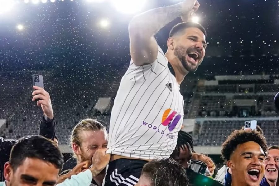 MITROVIĆ: Ronaldo mi je obećao dres, pa pobegao! Protiv Holanđanina mi je mnogo teško… (VIDEO)