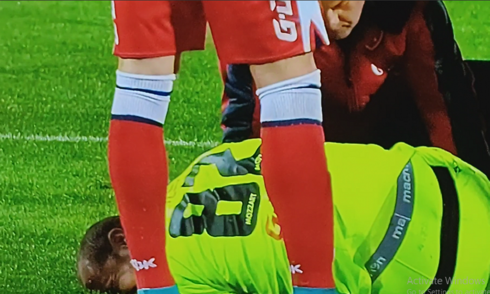 NE IZGLEDA DOBRO „Karambol“ u kaznenom prostoru, Borjan se bacao po terenu od bolova (VIDEO)