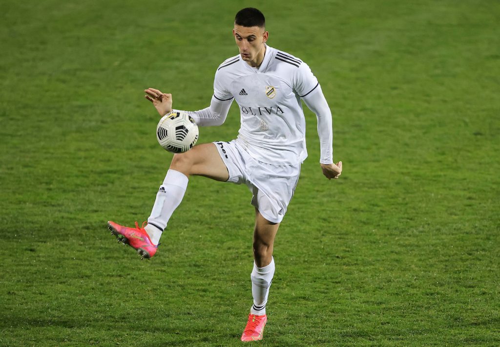 SAZNAJEMO Rakonjac pakuje kofere… Napadač Čukarickog pred selidbom u Moskvu