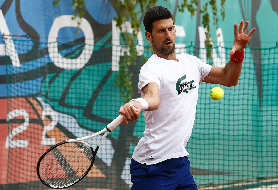 SLIKA KOJA BRINE Novak se povredio? (FOTO)