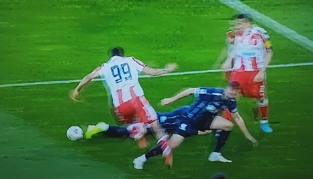 EKSPRESNO Zvezda vodi iz penala, strelac Katai (VIDEO)