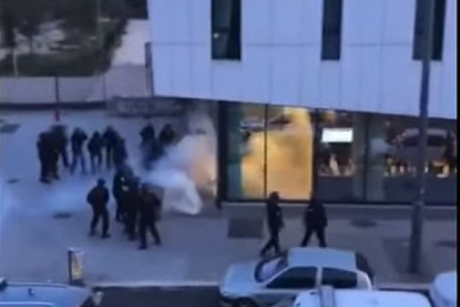 GORELO JE NA AZURNOJ OBALI „Grobari“ uz pristalice PAOK-a ratovali sa navijačima Marseja (VIDEO)