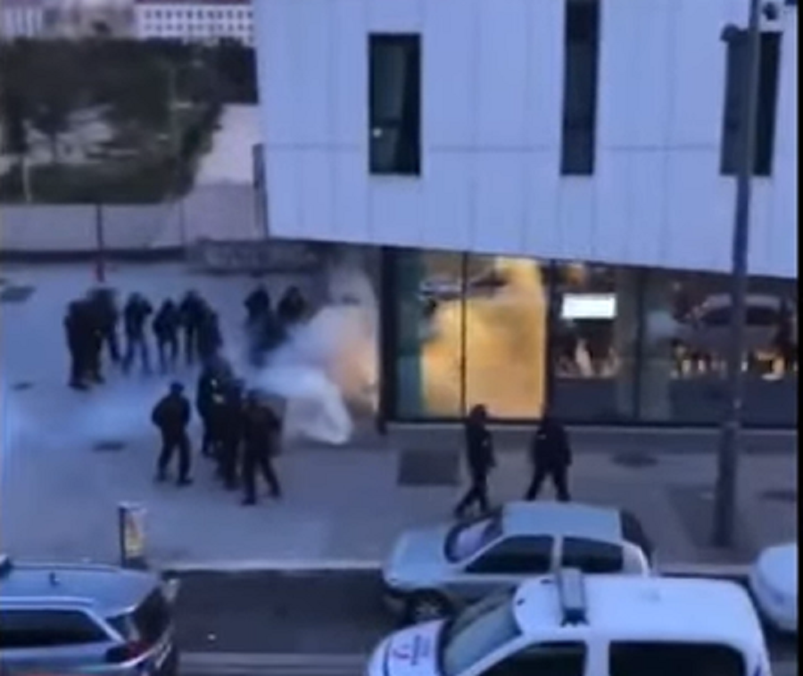 GORELO JE NA AZURNOJ OBALI „Grobari“ uz pristalice PAOK-a ratovali sa navijačima Marseja (VIDEO)