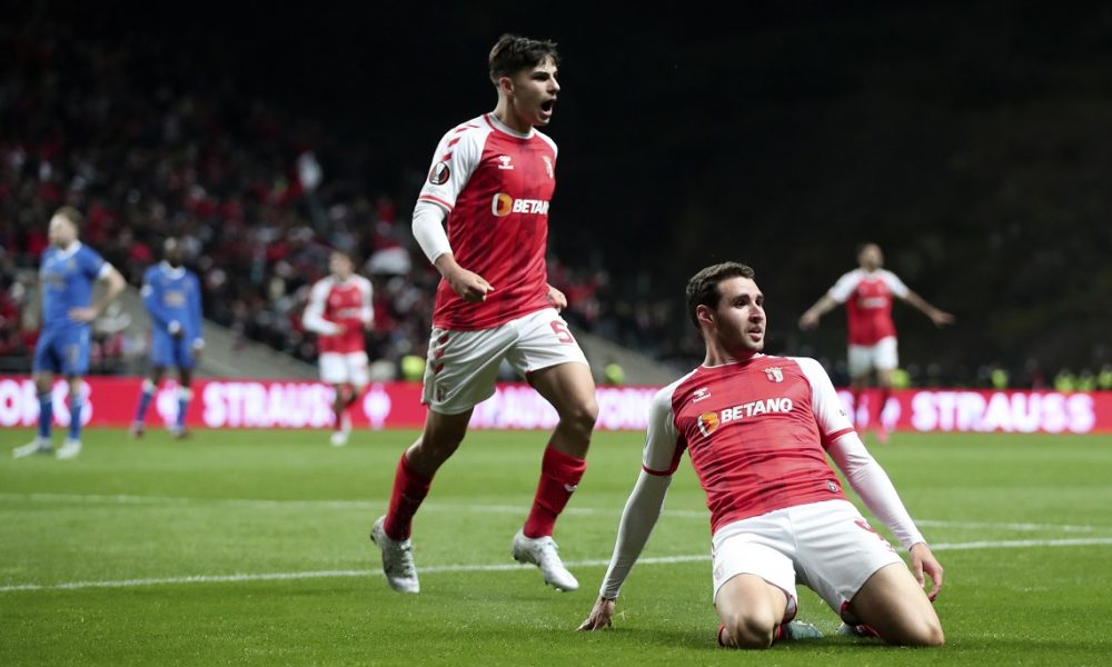 Rendžers pao u „kamenolomu“, Ajntraht odoleo Barsi, po gol i u Londonu