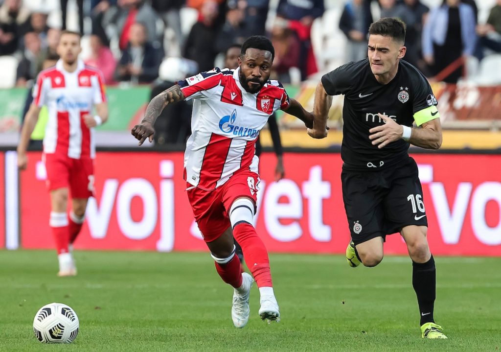 POČETAK RASPLETA Zvezda se nada slavlju pre poslednjeg kola, Partizan priželjkuje „minu“ za rivala